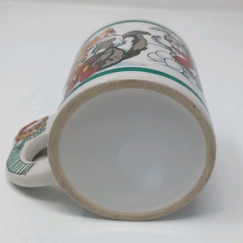 1989 The Love Mug Christmas Teddy Bear Handled Coffee Santa Penguins Skunk Fox - Picture 8 of 10